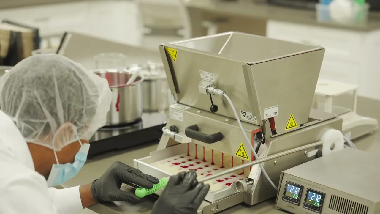 Virtual tour of the Enova Science cGMP supplement manufacturing facility